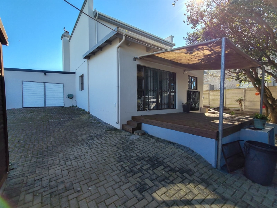 3 Bedroom Property for Sale in De Kelders Western Cape